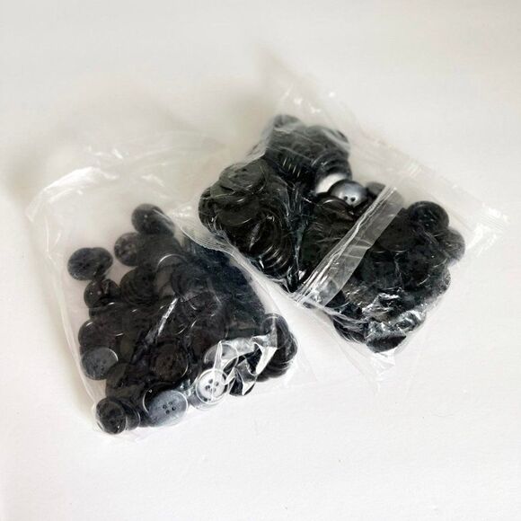 5/$35 Black Button 20mm 25mm Sewing Flatback Buttons Round DIY Craft Pack of 200 - Picture 1 of 2